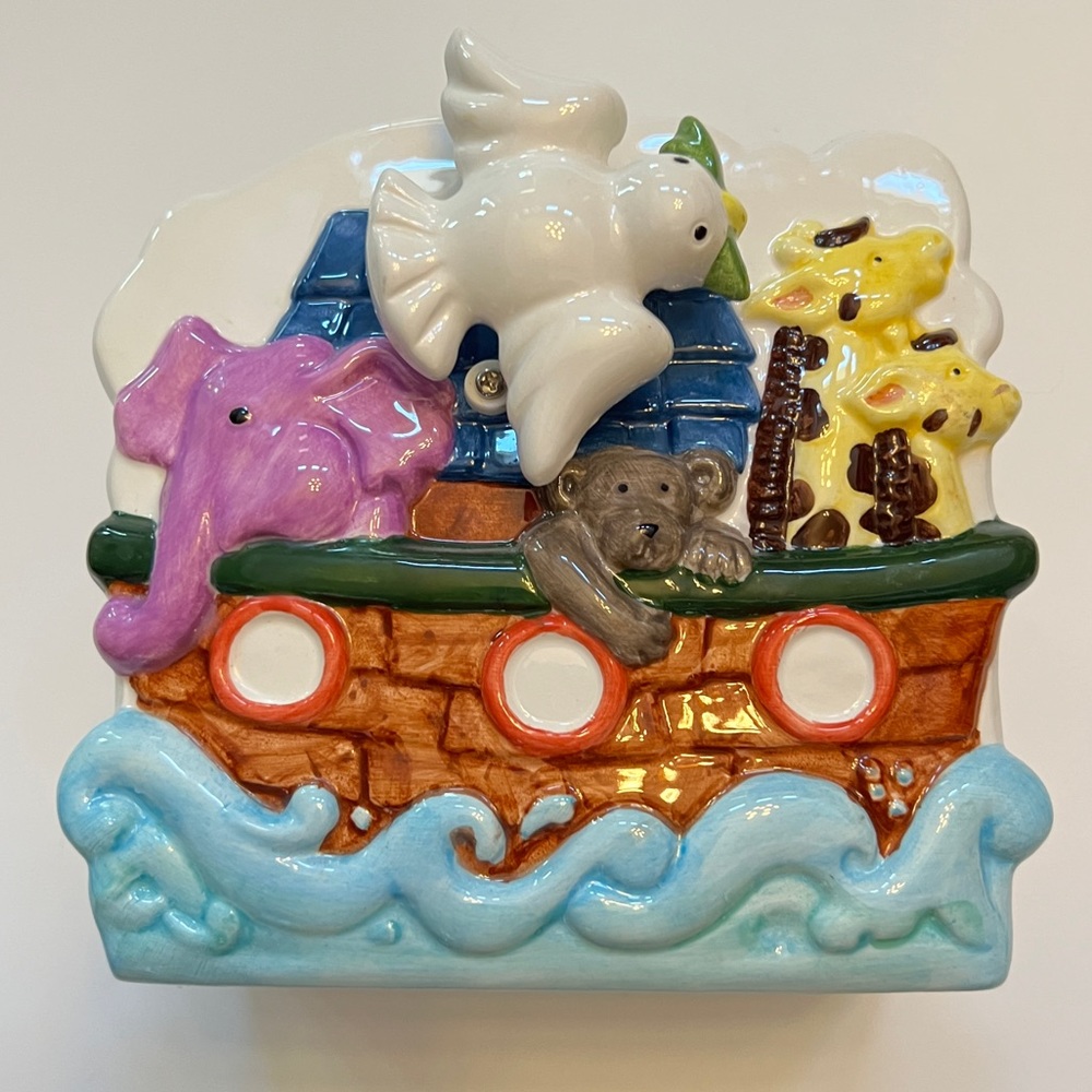 Vintage Napco Noah’s Ark Garden planter with musical dove